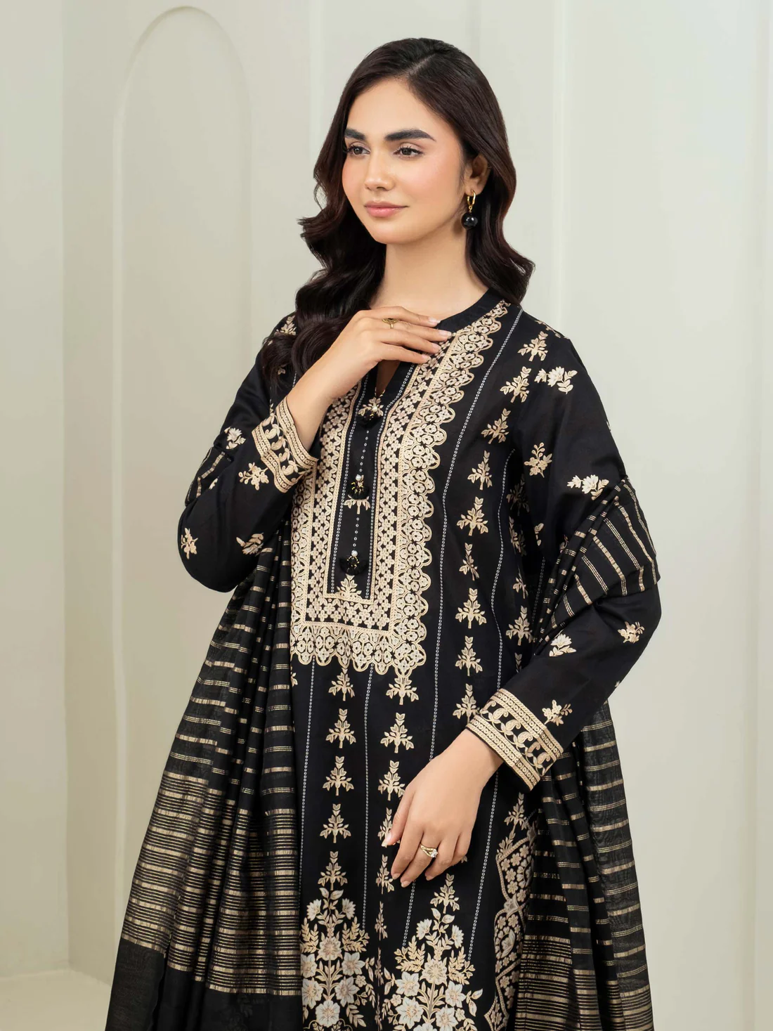 3 Piece Lawn Suit-Paste Print 3 Piece Lawn Suit-Paste Print